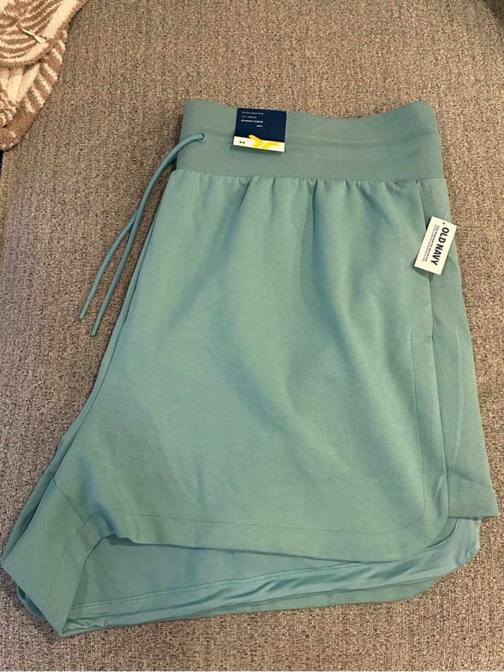 Old Navy Women’s 3X Athletic Dynamic Fleece Shorts NWT